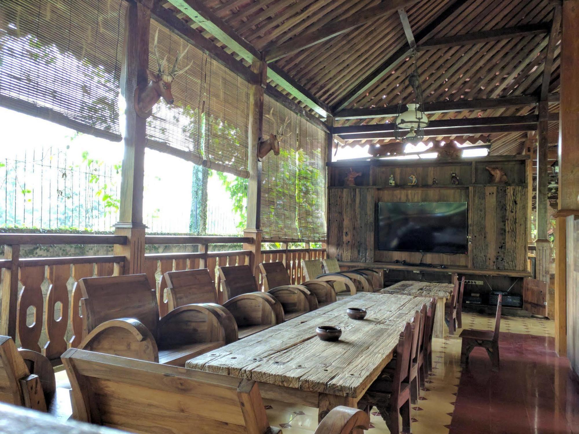 Joglo Ayem Tentrem Prambanan Luaran gambar
